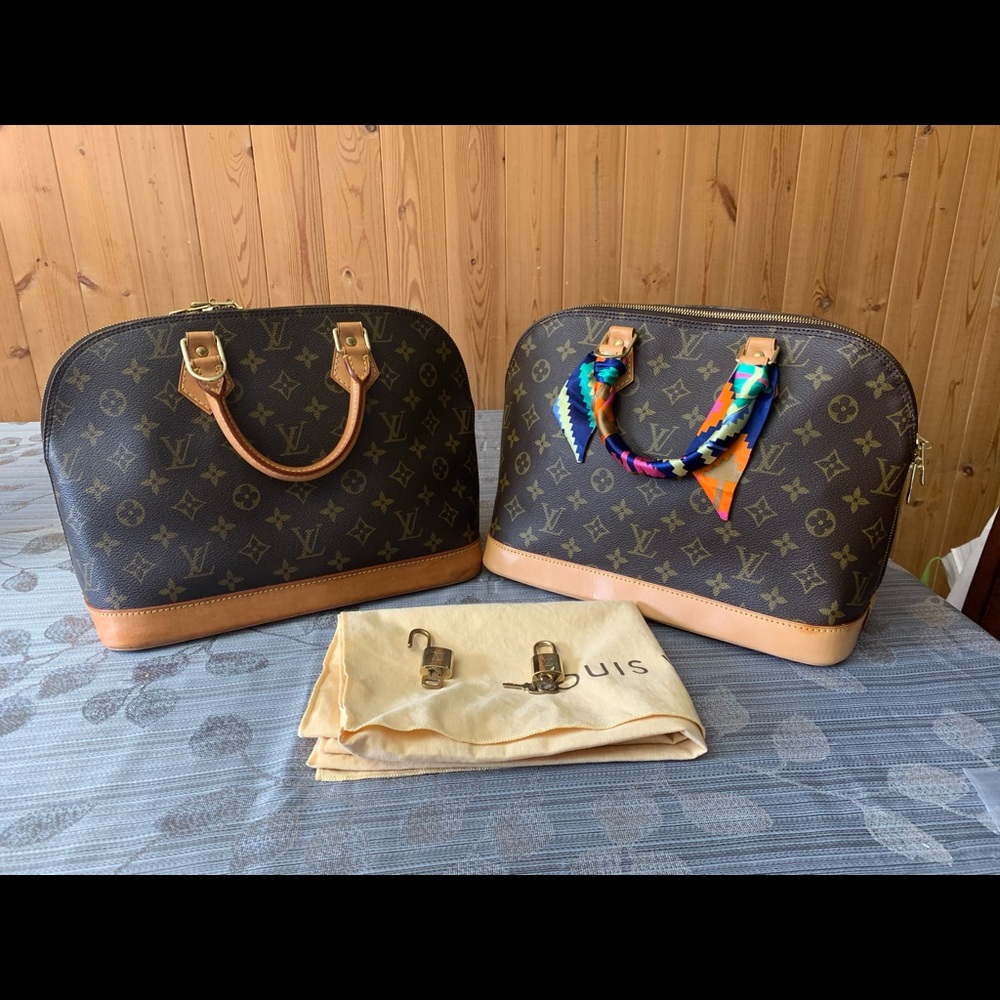 —-SOLD ON INSTAGRAM— LOUIS VUITTON ALMA PM SIZE